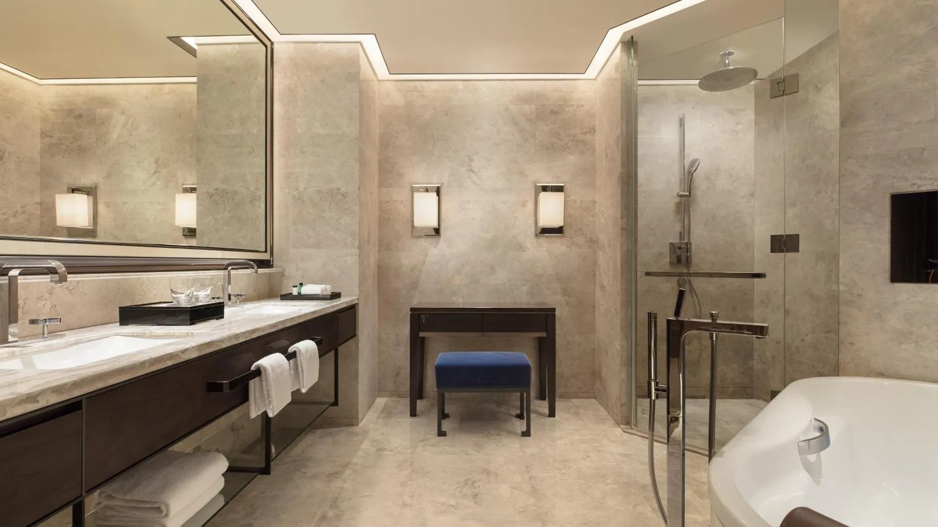 Sheraton Zhuhai Hotel 5*,  China